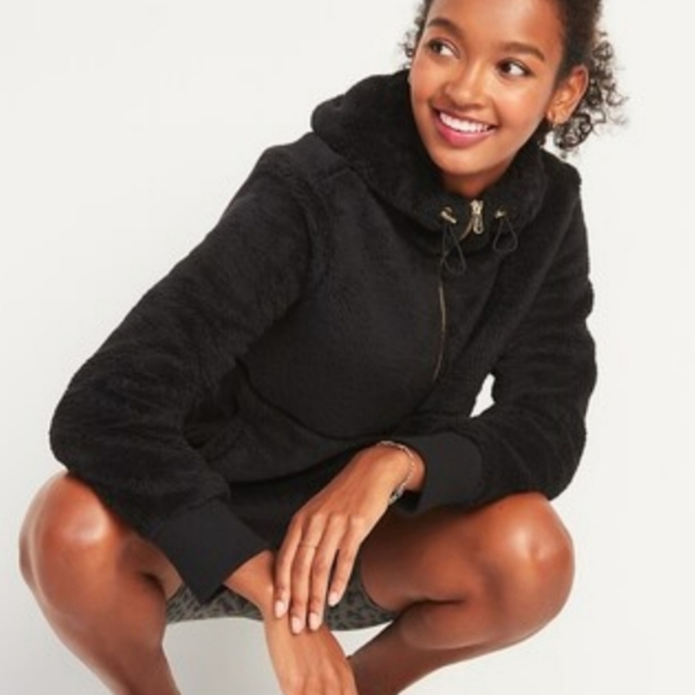 $10 w/$15+ Bundle New w tags Old Navy Plush Sherpa Faux-Fur 1/2-Zip Hoodie
